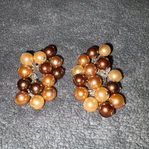 Elegant Multi-Tone Cluster clip on Earring’s non-piercing